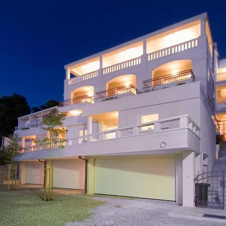 דירה In With A Sea View, Terrace, Air Conditioning, Wifi 201-3 ברלה
