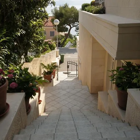 In With A Sea View, Terrace, Air Conditioning, Wifi 201-3 דירה